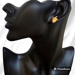 VTG Goldtone Autumn Acorn Post Earrings